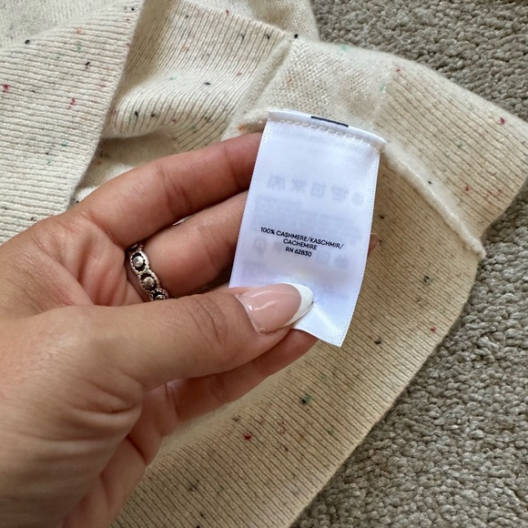 LANDS' END 100% Cashmere Turtleneck Sweater - Picture 5 of 5